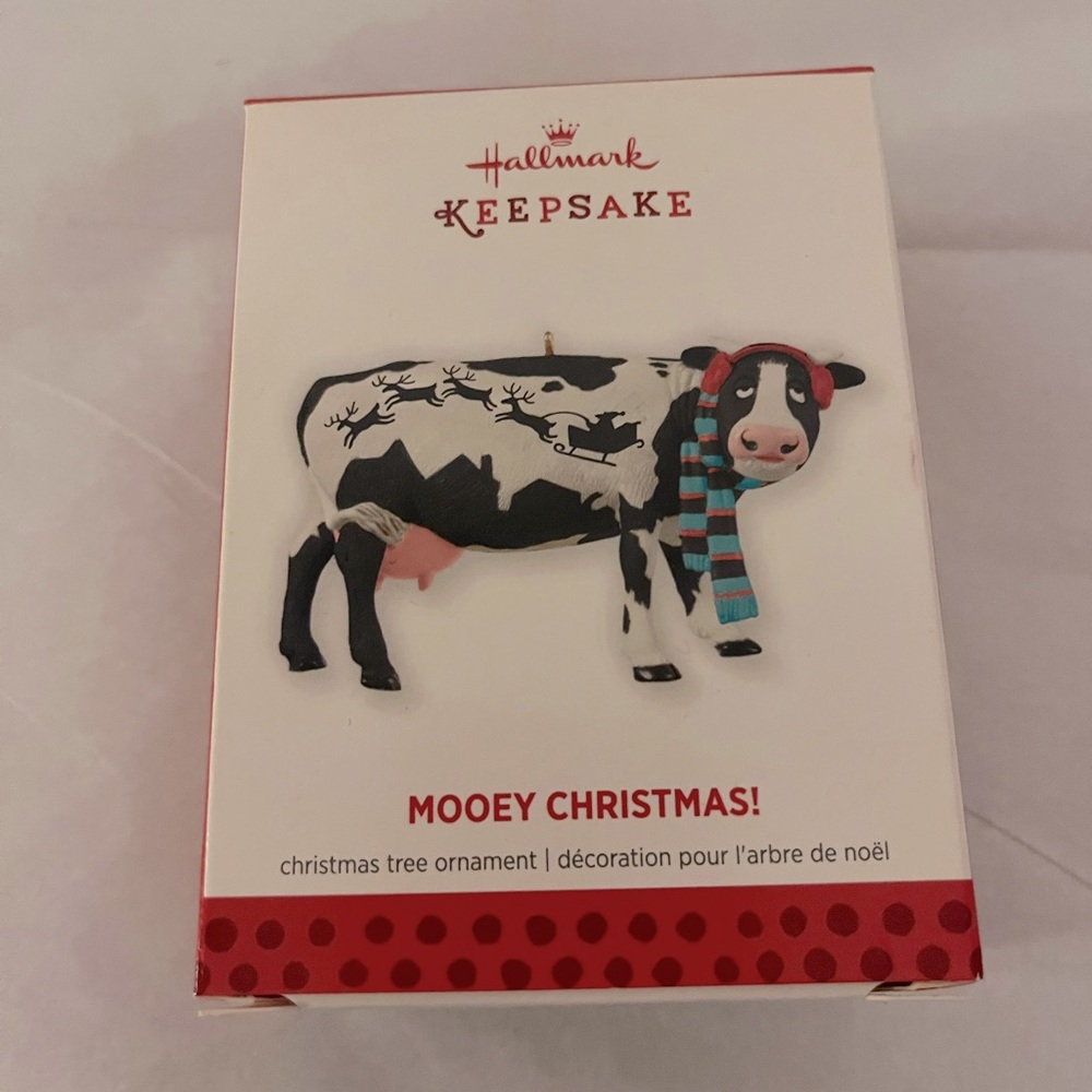 Hallmark “Moo-ey Christmas” 2013 ornament excellent condition in original box